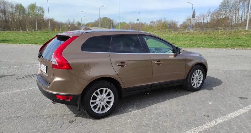 Volvo XC 60 cena 42500 przebieg: 249000, rok produkcji 2010 z Końskie małe 56
